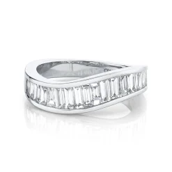 Store BAGUETTE DIAMOND WAVE RING Stacking