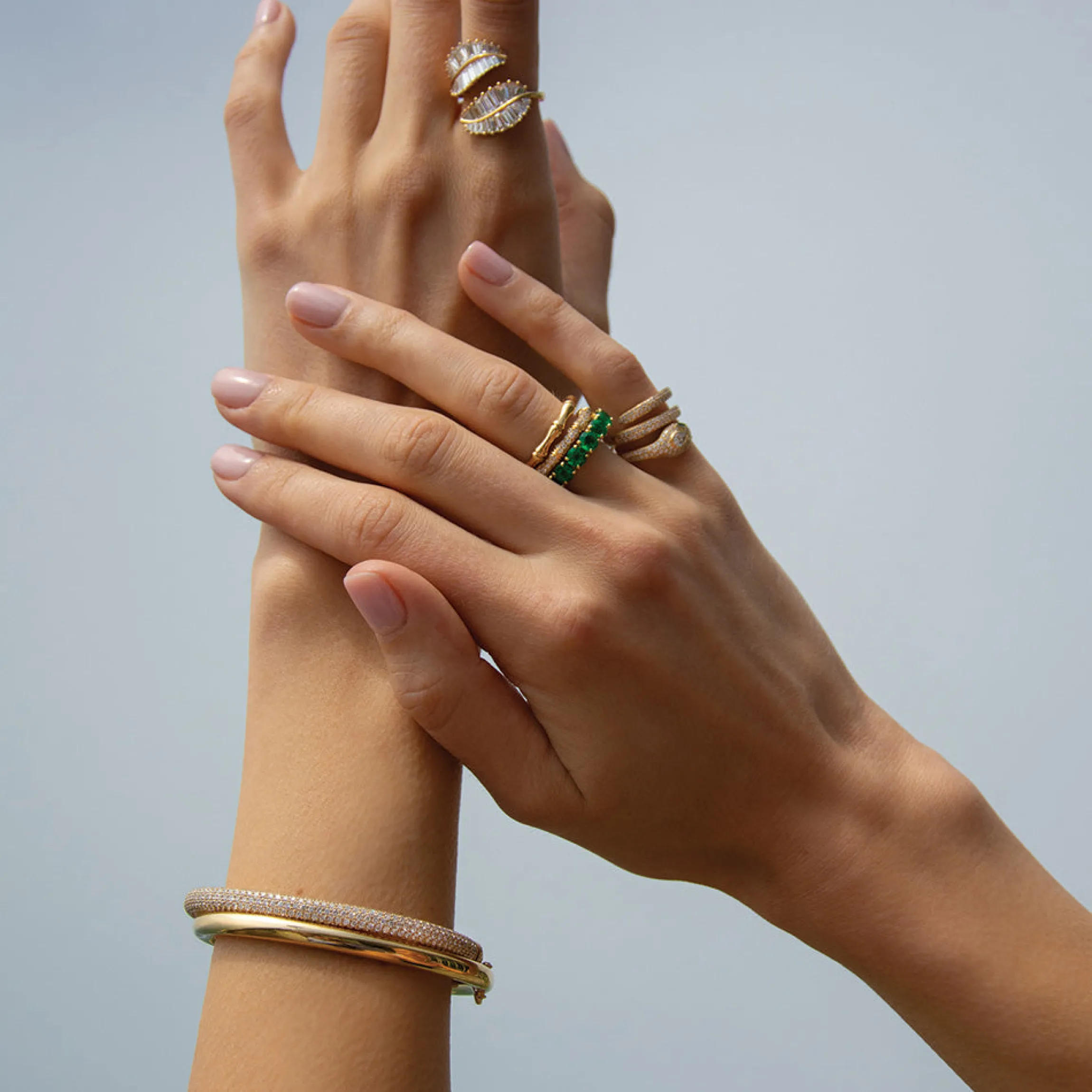 Hot COSMO OVAL BANGLE Bangles