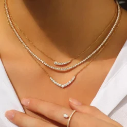 Online DIAMOND CURVED V NECKLACE Pendants