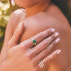 Outlet EMERALD HEART RING WITH DIAMOND BASKET AND BAND One Of A Kind