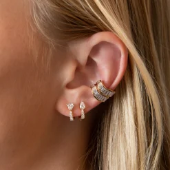 Store FLAT PAVE DIAMOND HUGGIES WITH HEART DIAMONDS Huggies