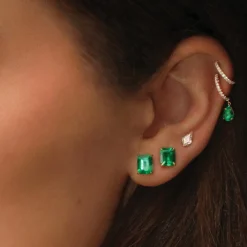 Flash Sale SINGLE DIAMOND HUGGIE WITH PEAR-SHAPED EMERALD DROP Huggies
