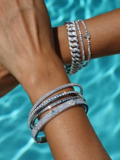Hot SINGLE ROW DIAMOND CUFF Cuffs