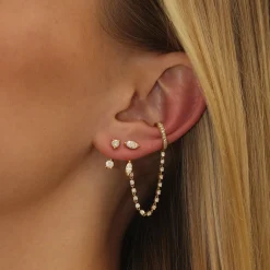 Store SINGLE ROW DIAMOND EAR CUFF WITH DIAMOND CHAIN Ear Cuffs